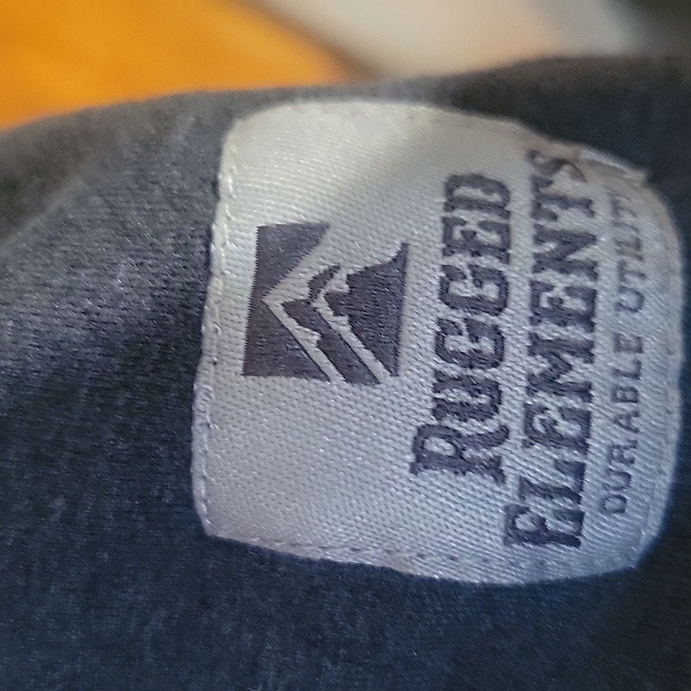 Nice mens Rugged Elements shirt size XXL.Color dark blue. - Picture 3 of 4